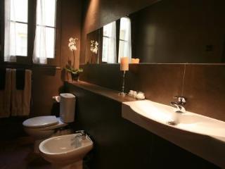 Vrabac Guesthouse - Barcelona — Photos 2
